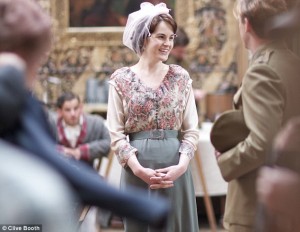 behindscenesmarymatthew Mary and Matthew prep for a scene. Copyright the Daily Mail.